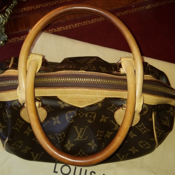 Authentic LOUIS VUITTON Tivoli purse. - Picture 2 of 8
